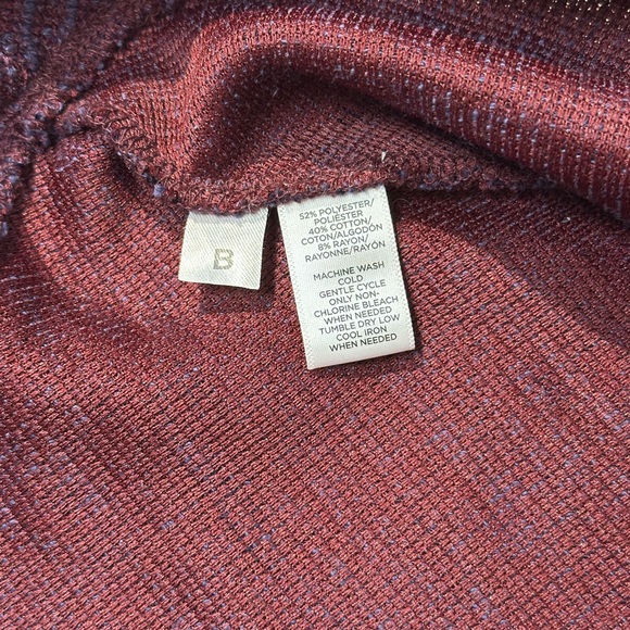 LOFT Maroon Short Sleeve Peplum Top - Picture 7 of 8